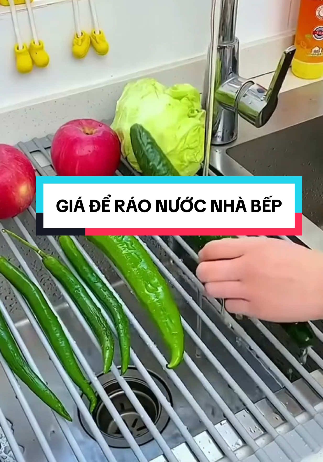 Có giá ráo nước này làm bếp dễ dàng và tiện lợi hơn hẳn #giaderaonuoc #giaderaonuocdodungruachen #giaderaonuocnhabep #giaraonuocbatdia #giadebatdua #giadebatduadanang #giadung #giadungnhabep #dodungnhabep # #giadung  #giadungtienich  #giadungthongminh  #giadungtienloi  #giadungtrend  #giadunggiadinh  #giadungthonhminh  #giadungviet  #dodungnhatam #dungcunhatam #giadungnhatam 