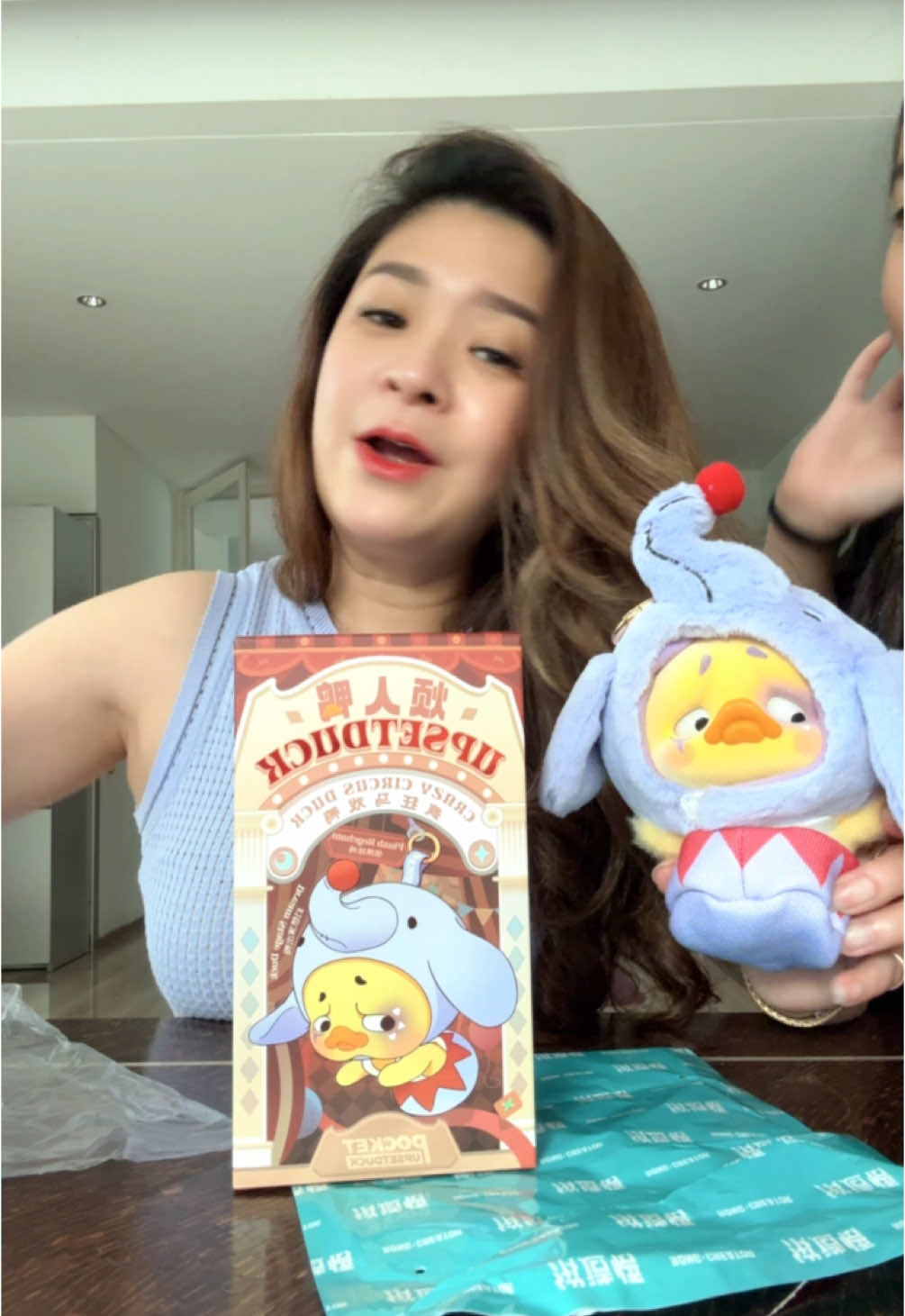 Semakin heboh semakin brisik backing vocal nya🤣🙄😮‍💨 foll ig @lexygrayson #lexygrayson #fyp #blindbox #upsetduck #lucu #trending 