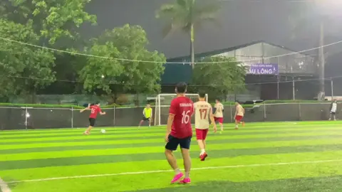 Thằng ngu thường đá tiền đạo đúng không anh em 😁 #CapCut #xuhuong #tiktok #thinhhanh #fyb #ilovetiktok #bongda #football 