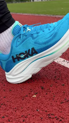 Hoka Clifton 10 , 160€ 😍 #hoka #unboxing #top4running #Running
