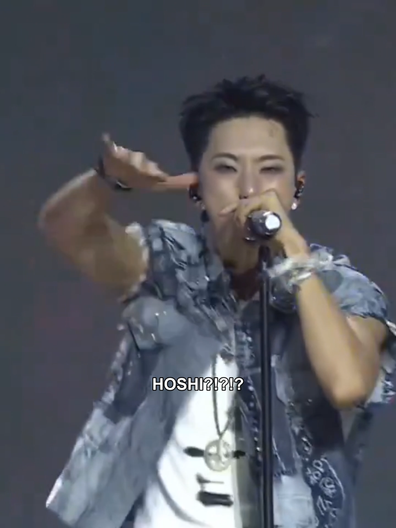 this voice omg...he’s so freaking handsome #hoshi #seventeen