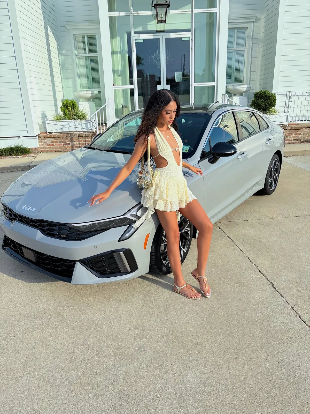20 looks so good on me 💋 (posted up infront my baby @Kia America) #fyp #foryoupage #birthdaygirl #gemini #trending #viral 