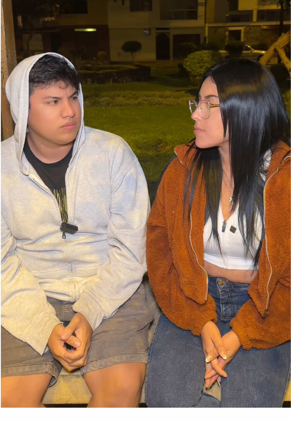 Es difícil conseguir a alguien. @Jenifer Lupo 