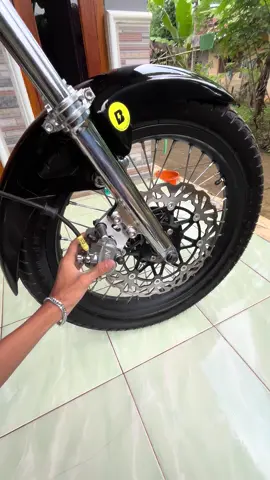 Kaliper nissin 2p#kaliper #kalipernissin #kaliper2p #rxking #rxking135cc #rxkingindonesia #diskontiktokshop #racuntiktok #gajiansale #affiliatetiktok #aksesoris #tiktokshop #cuantanpabatas 