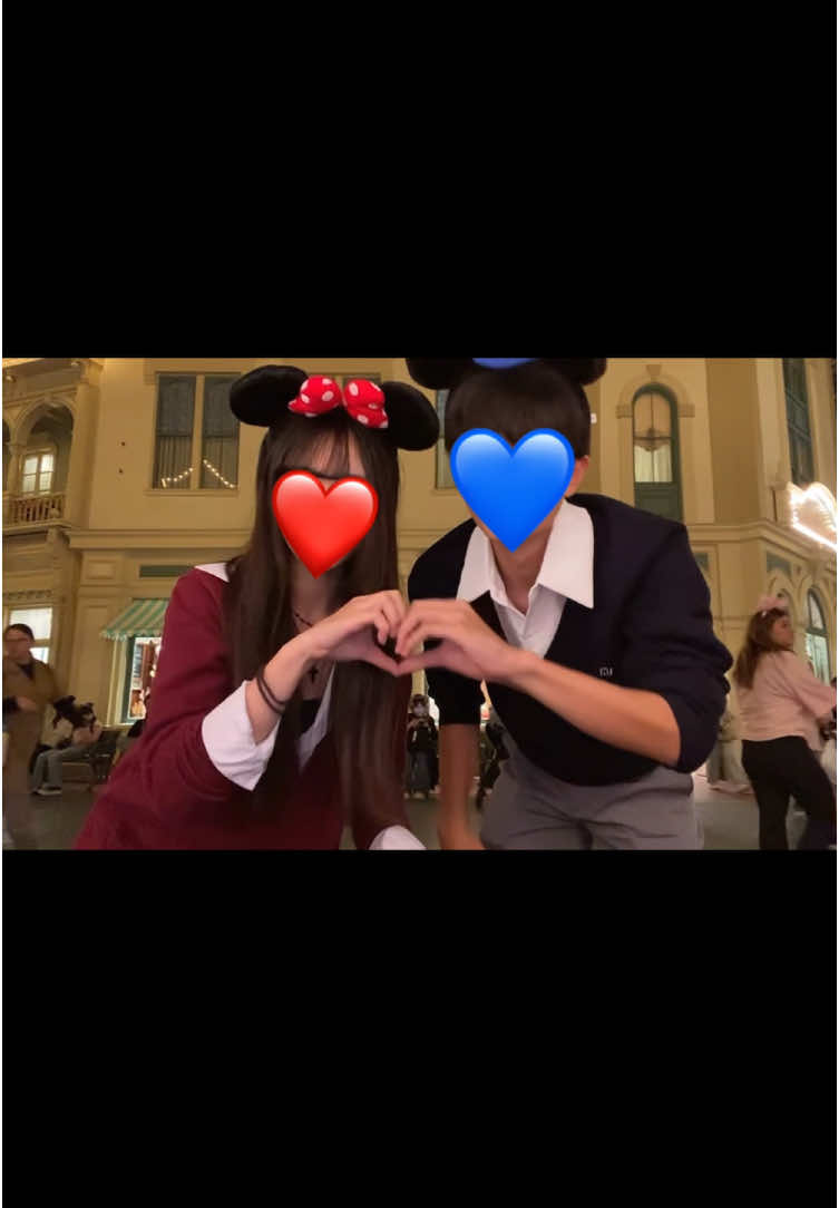 待ち時間に覚えてくれた🥹♡ #fyp #おすすめ #ljk #制服ディズニー #カップル 