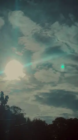 🤍🫶 #fyppppppppppppppppppppppp #foryoupage #fyp #foryou #evening #viraltiktok #cloud #sun #sunset #sky #backgroundvideo #onebillionaudition #onemillionaudition #clouds_454 #tiktok🇱🇰srilanka 