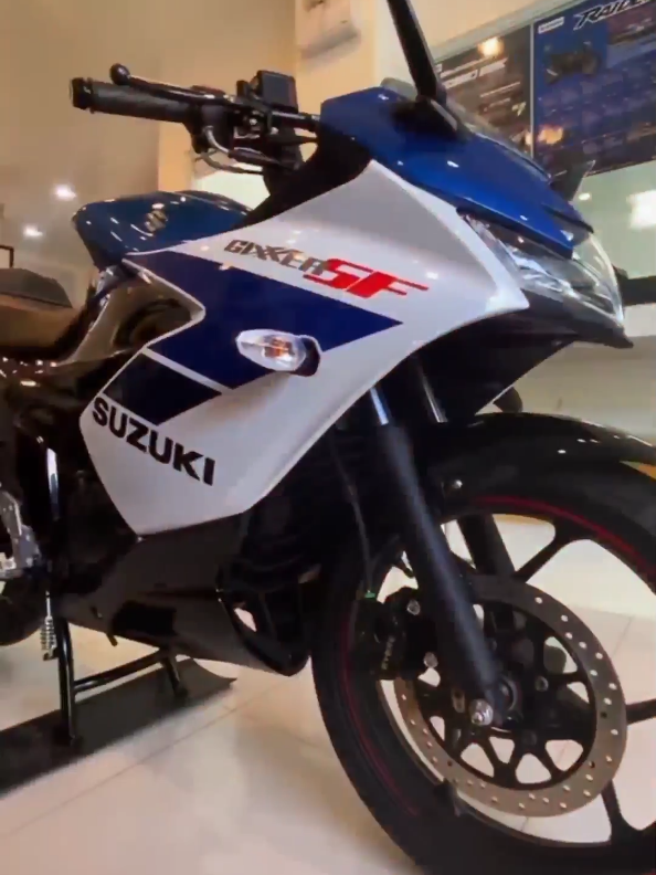 2025 SUZUKI GIXXER SF 155 PEARL GLACIER WHITE