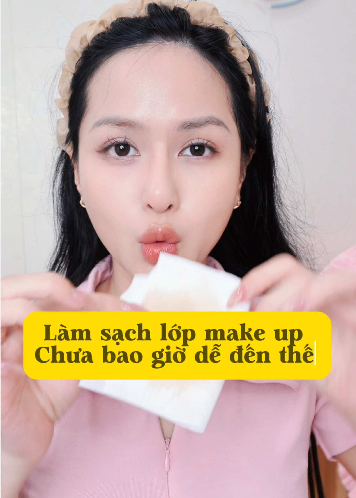 Nước tẩy trang 2 lớp dành cho mọi loại da #review #ellymet5 #jary #nuoctaytrangjary #jarymicellarcleansingwater #nuoctaytrang2lop #nuoctaytrangchomoiloaida 