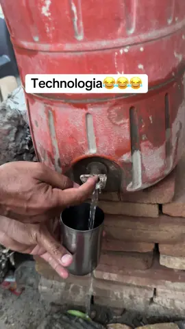 Technologia 😂#foryoupage #viraltiktok #foryou #ehtishamali845 #unfreezemyacount✅ #follow #Love #antique #technology #funny 