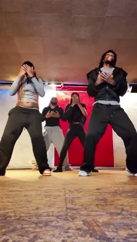 @𝐌𝐨𝐞𝐫𝐞𝐧𝐬🎯 🔥🧨 #congolaise🇨🇩🇨🇬 #pourtoi #fyp #foryou #devinelapersonne #congolesetiktok #congolaise🇨🇩 