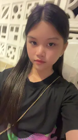 Khi đứa cj mà đứa em ko hợp tác…😁😁#haichiem #anhxoedoibantaytrang #xh