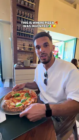 I tried pizza in the city it was invented!🤤🇮🇹🍕 #naples #napoli #pizza #food #Foodie #fyp #foryou #foryoupage