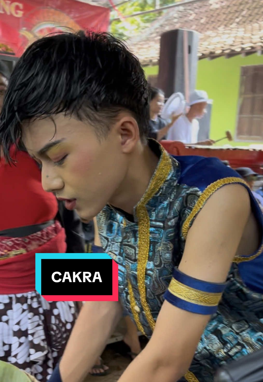 🎵KEMBANGE ATI 🎵  Penyembuhan @cakraajaa , salfok sama simbah Pawang, sudah sepuh tapi semangat banget 🔥🔥  #jathilan #jaranan #mudhawirama #godean #jogja #fyp #viral #tiktok #beranda @MUDHA WIRAMA OFFICIAL 