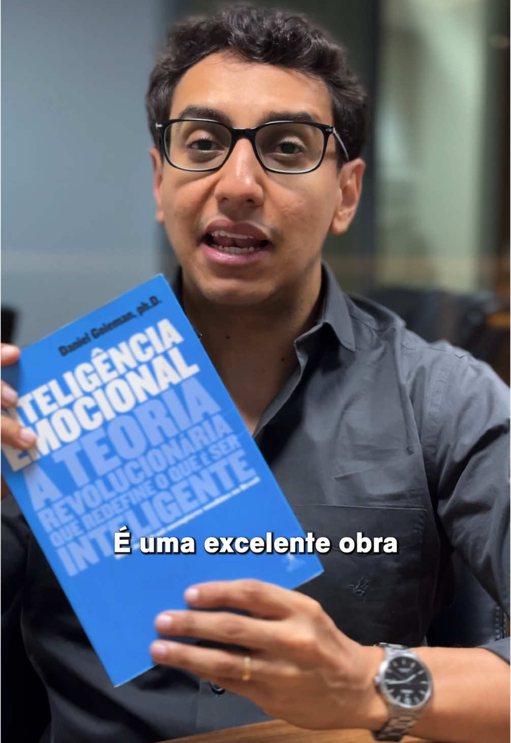 Livro Inteligência Emocional de Daniel Goleman. #books #fyp #BookTok #foryoupage #livros 