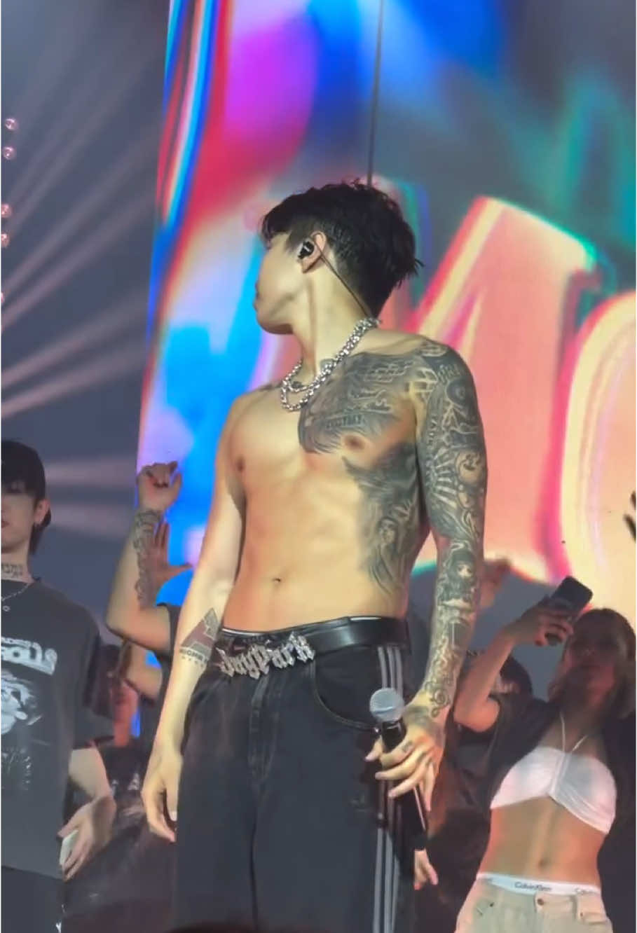 🔥Jay Park🔥@Jay Park (박재범)  Jay Park performing at Serenades & Body Rolls in Seoul 🎵MOMMAE🎵 #2025jayparkworldtour  #jaypark #박재범  #korea #serenadesandbodyrollsjayparktour #jayparkworldtour2025 
