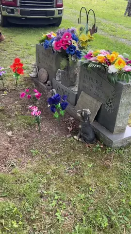 It’s been 8 years Nanny, and at times it feels like it was yesterday…. But most days feels like a lifetime without you 😭 I miss your hugs, your heart to heart talks, your stern truths when I needed em most, but one memory I’ll always carry with me, was when my Daddy remarried, and I was so upset at that time that he was moving on, I stayed in the bathroom crying and you missed the whole wedding just to sit in there and hold me while I cried 😭 those are memories I’ll carry always! Your ways of teaching me to cook, not knowing at the time you were preparing me to live without you. Turns out NOTHING prepared me for that day 😭 I still catch myself trying to call you at times 😭 We miss you Nan and will forever carry you in our hearts! I know you’re looking down on the kids smiling and so proud of their accomplishments ♥️ hope ur proud of me and Justin! We beat the odds of addiction 🙌 we’re doing the dang thang!! Love u and miss you 💋 #iknowyoureupinheaven #heavensureissolucky #missingyouandpop #iknowyourewatching #heaven 