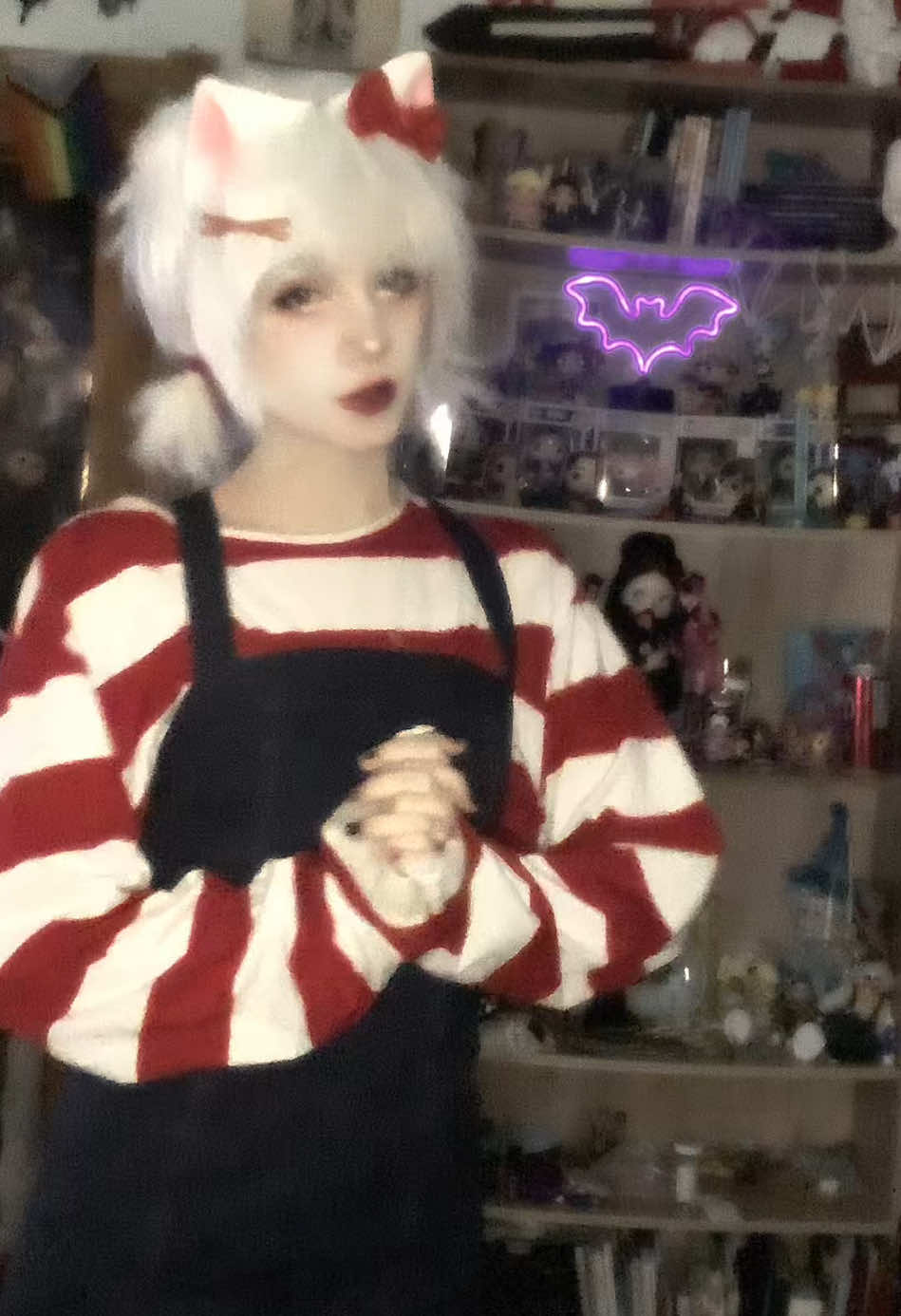 Sorry for not posting for a while. I was in the school play and it was performance week✨✨ #hellokitty #hellokittycosplay #hellokittycosplayer #hellokittycosplayoutfit #sanrio #sanriocosplay #sanriocosplayer #hellokittycostume 