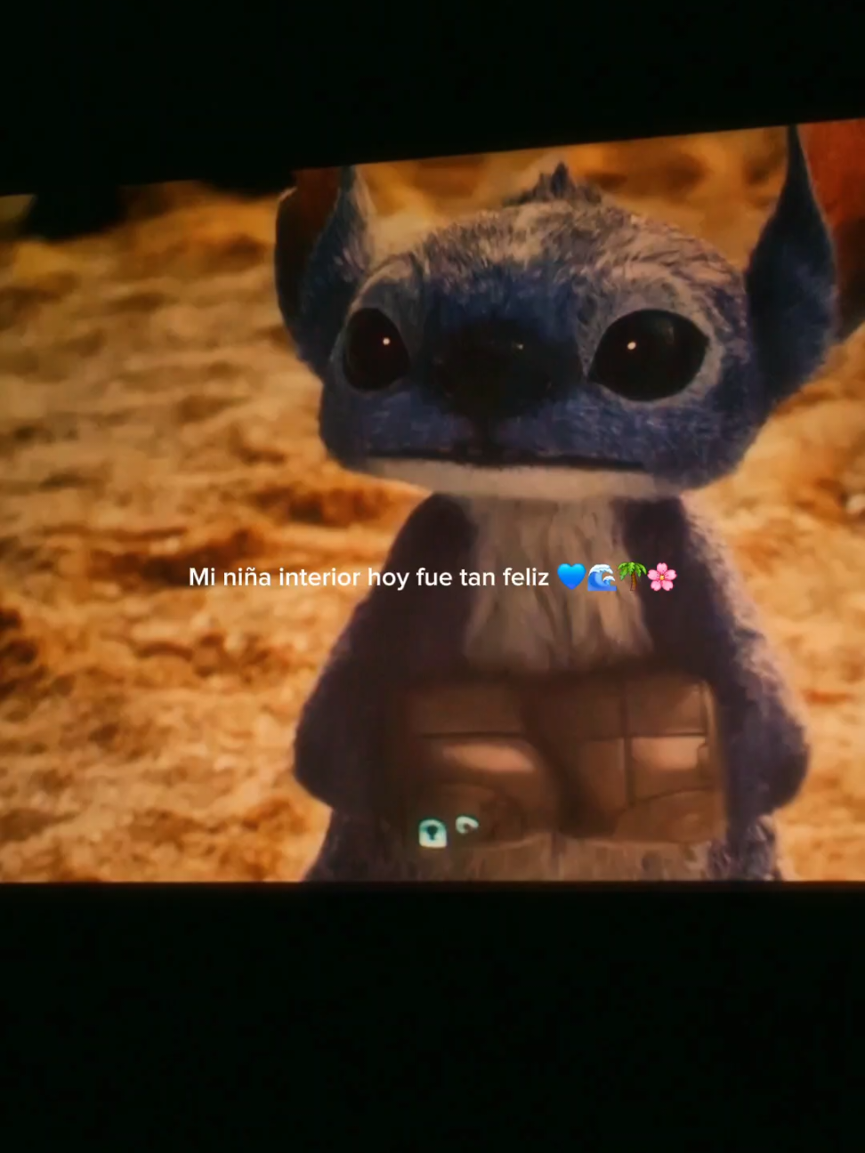 Mi personaje favorito desde que soy una niña, simplemente amé la película de principio a fin 🫶🏼🌊🌴💙🌸 #CapCut #liloandstitch #stitch #fypシ゚ #estreno #pelicula #fyppp #liveaction 