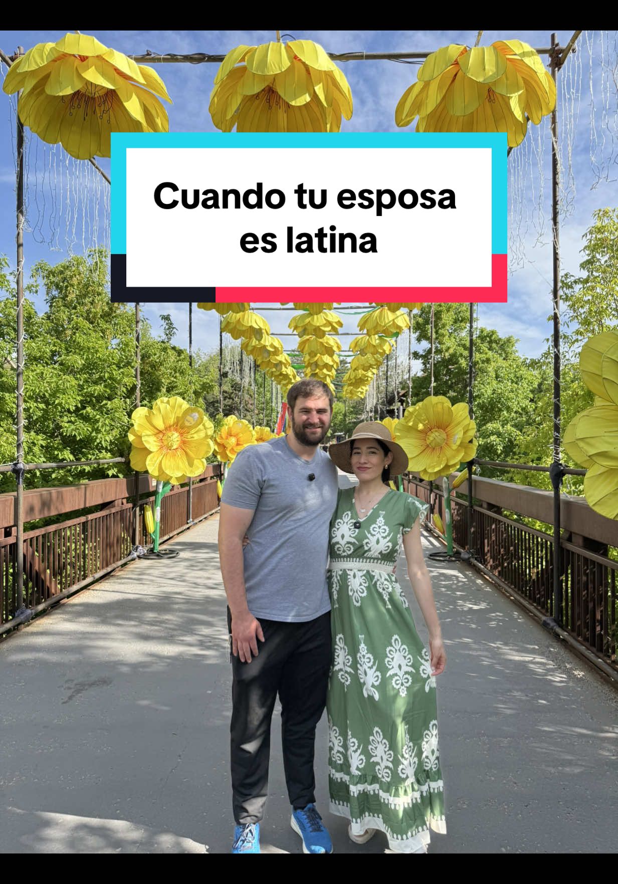 ¿Qué más llevan ustedes de comer en su bolso cuando salen de vacaciones? 😅 #chabelitaymichael #latinaygringo 