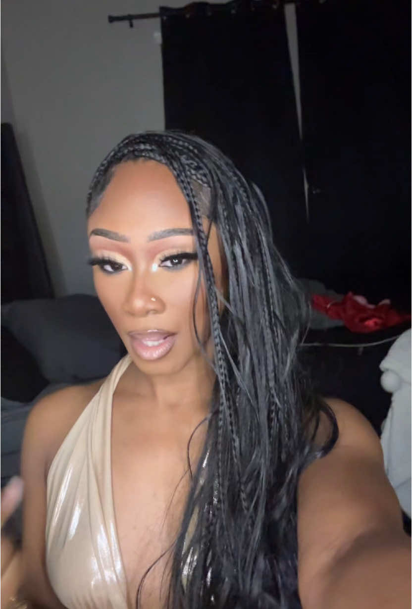 😏 #makeuptransformation #makeupforblackwomen #transitions 