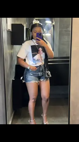 Lowkey easy Sunday outfit. Outfit details: T-shirt - Zara. Short - Zara. Heels - Mango. Bag - Gucci #OOTD #fyp #sunday #viral_video