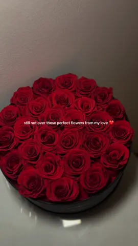Roses that will last another year of our love - All I do is stare at these🤭🌹 #flowers #floral #roses #bouquets #yearlongroses #loml #boyfriend #bestfriend #beautiful 