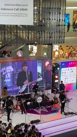 john lennon hidup lagi guys🥹 @Official G-Pluck Beatles Band #thebeatles #johnlennon #imagine 