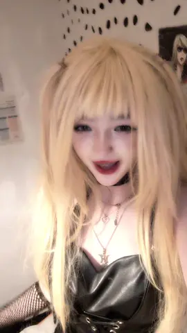 This is a repost from my alt acc !! I have nothing else to post at the moment because I've been busyy #misa #deathnote #misacosplay #deathnotecosplayer