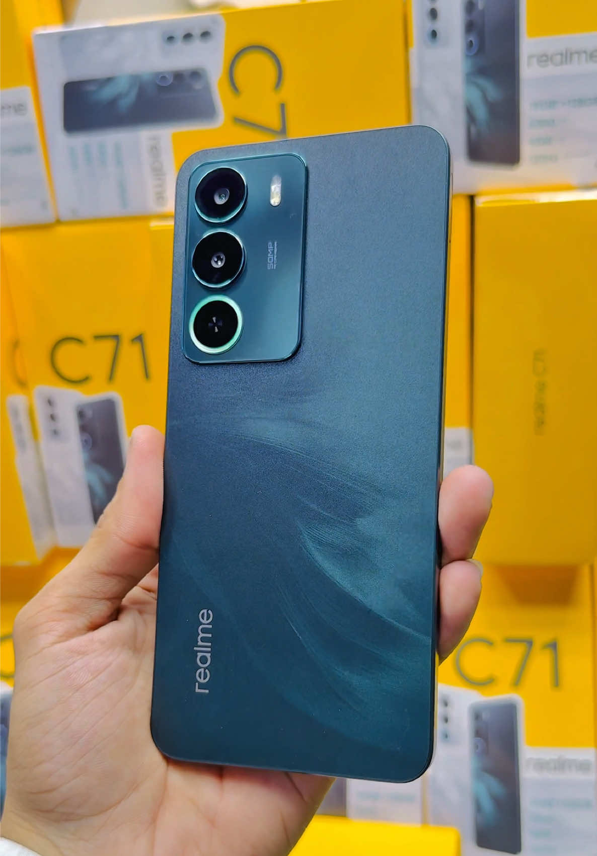 REALME C71🔥💚(6+12=18GB/128GB)⚠️6300mAh Battery 🔋 #realme #realmec71 #c71 #c71realme #realmec71newmodel #realmec71kemera #realmec71unboxing #realmec712025model #c71 #realmewishlist #realmecseries #realmec71series #newmodel #c71series #71series #techtok #Tech #viral #fyp #foryou #realmenewmodel #2k25model #120hz #120hzrefreshrate #120hzamoleddisplay #realmekarachi #realmepakistan #realmeC71 #6300mahbattery #45wattcharger #ip64dustandwaterressistance @realme Pakistan 