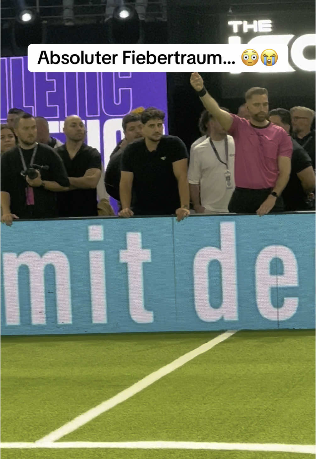 Was geht hier ab? 😭 #TheIconLeague 