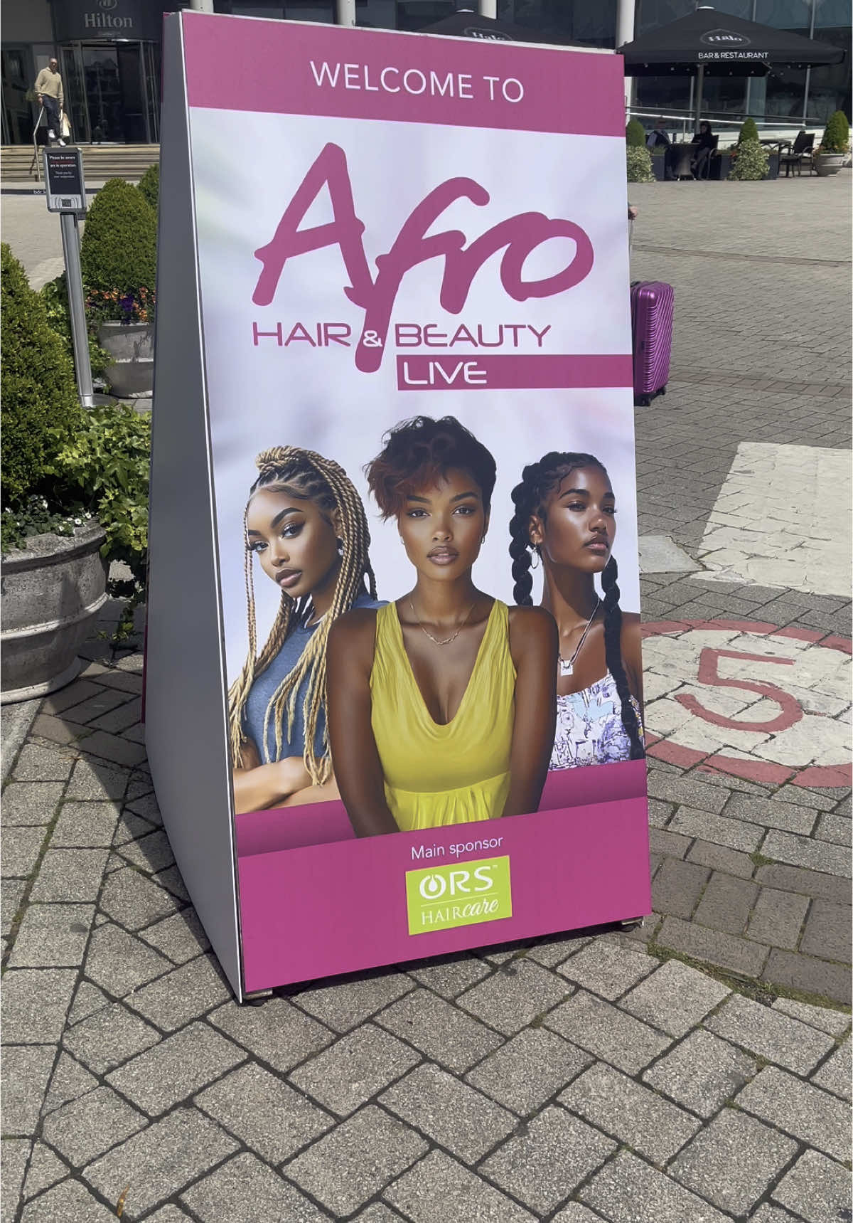 Outsideee! Pulling up to Afro Hair & Beauty Live today — let’s see what the vibes are! #AfroHairAndBeautyLive #BlackGirlMagic #HairTok #BeautyTok #NaturalHair #ProtectiveStyles #MelaninMagic #TikTokUK #LondonEvents #OOTD #Vlog 