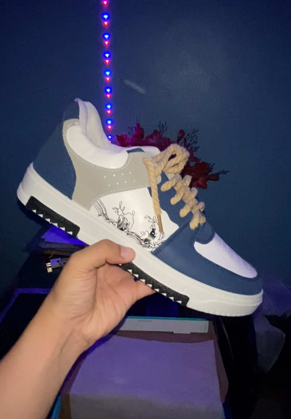 Unisex lowcut shoes #unisexshoes #casualshoes #lowcutshoes #shoes #outfitideas #fyp #tiktokshoes #rubbershoes #murangsapatos #foryou 