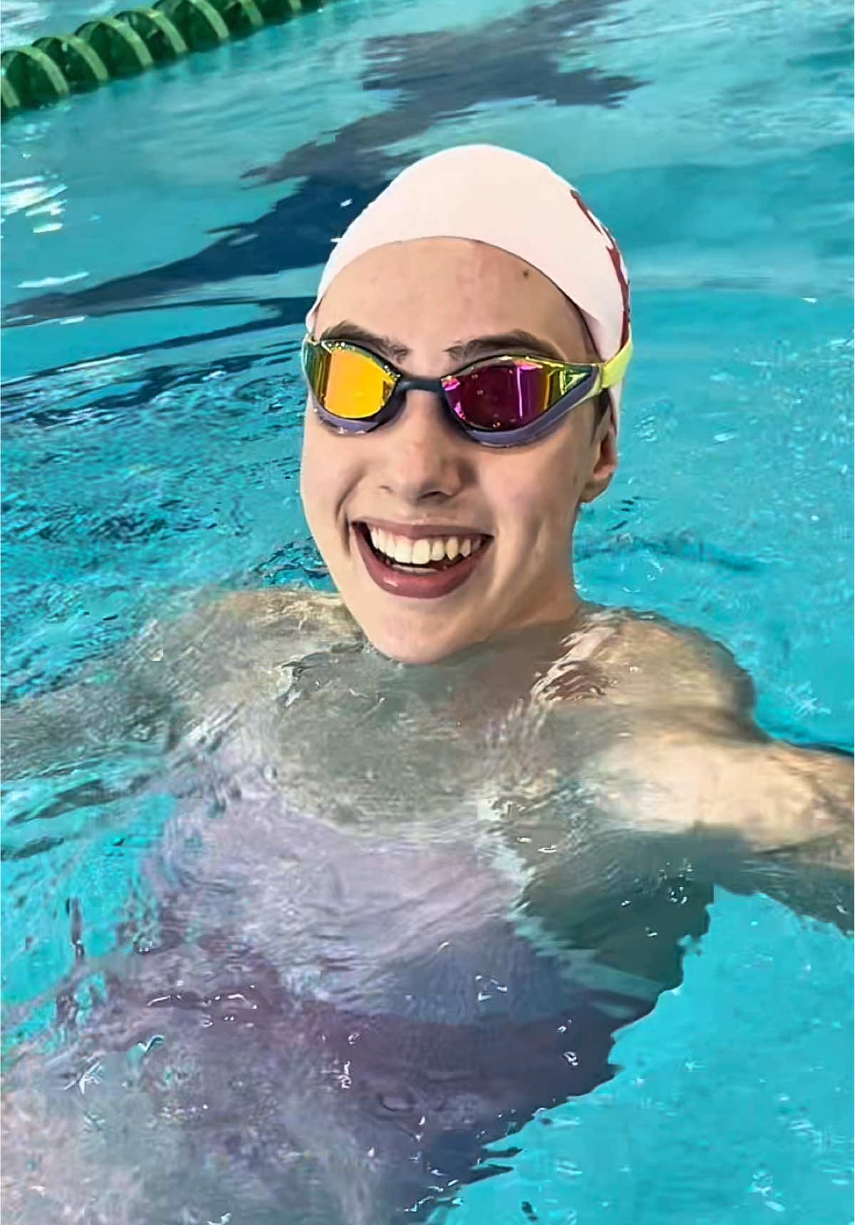 inst: milamissmira 💗 #swim #swimmer #swimming #sport #swimmingpool #traning #тренировка #плавание #пловчиха #спорт #бассейн 