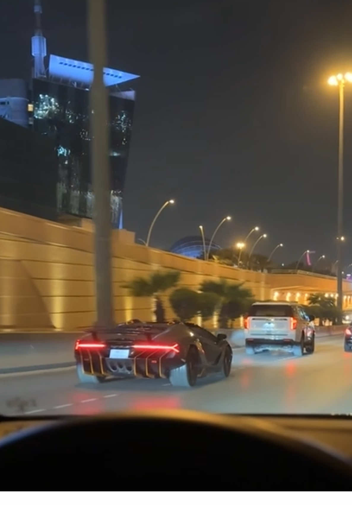 تصوير المتابعين لجولة ممتعة كانت ف الرياض 😍  #fyp #اكسبلور #الشعب_الصيني_ماله_حل😂😂 #luxury #foryou #foryoupage #lamborghini #ترند 