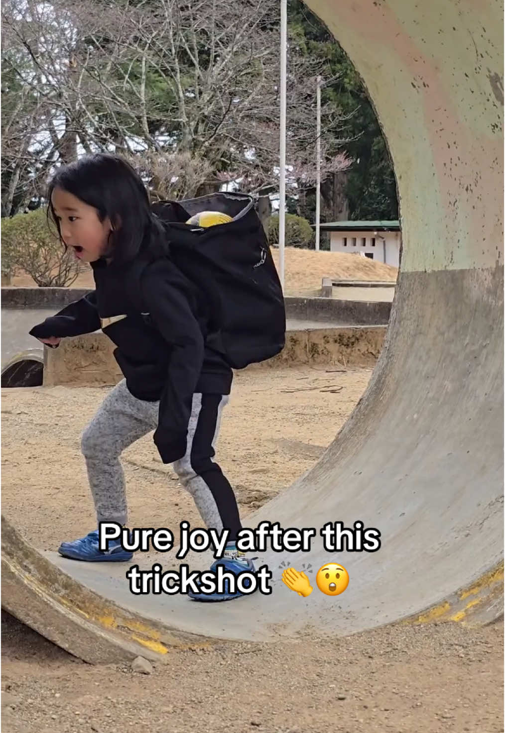 Lowkey he was tuff with it 🔥😮‍💨 (@♼Yu-Ri-Hi-Ru♼) #trickshot #futbol #Soccer 