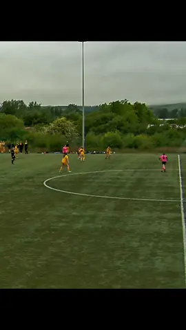 Kilbirnie Ladeside 2 - 2 Houston A great friendly match for our girls on Saturday. Tough one with only 12 girls and our defender Nyia as the stand in goalie for the day. But the girls played really well and fought for every ball. #veo #jaxmcmedia #football #fyp #goal #girlsfootball #soccertiktok #footballhighlights #gamehighlight #soccergirl #goals #gameday 