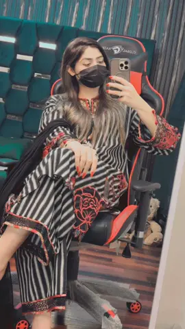 Sachiii me itna pyar Karongi ap bolo k BAs kar🤪😂🙈❤️#rabiakhan806 #foryou #foryou_page #foryoupage #rabiakhan #trending #fyp 