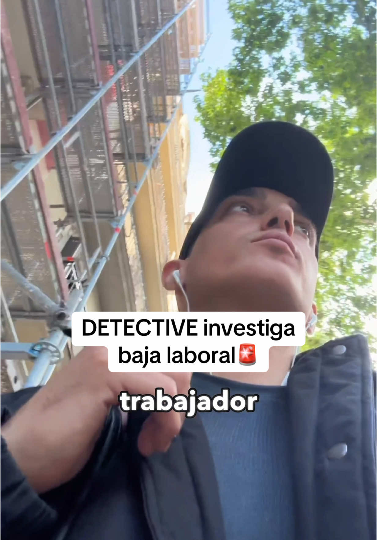 Mi trabajo como detective no es decidir si lo que hace es compatible con su baja o no, sino conseguir pruebas de lo que ocurre en realidad. Si hubiese que decidir lo haría un juez y yo iría como testigo cualificado por mi informe. #detective #detectiveprivado #baja #laboral 