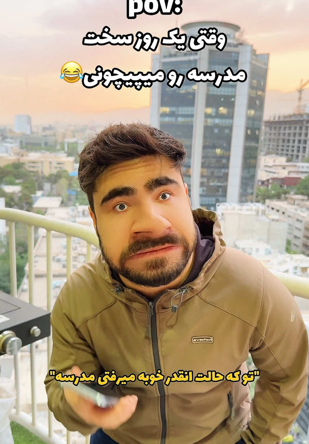 وقتی یک روز‌ سخت مدرسه رو میپیچونی😂#میکی_کلافه #mikikalafe 