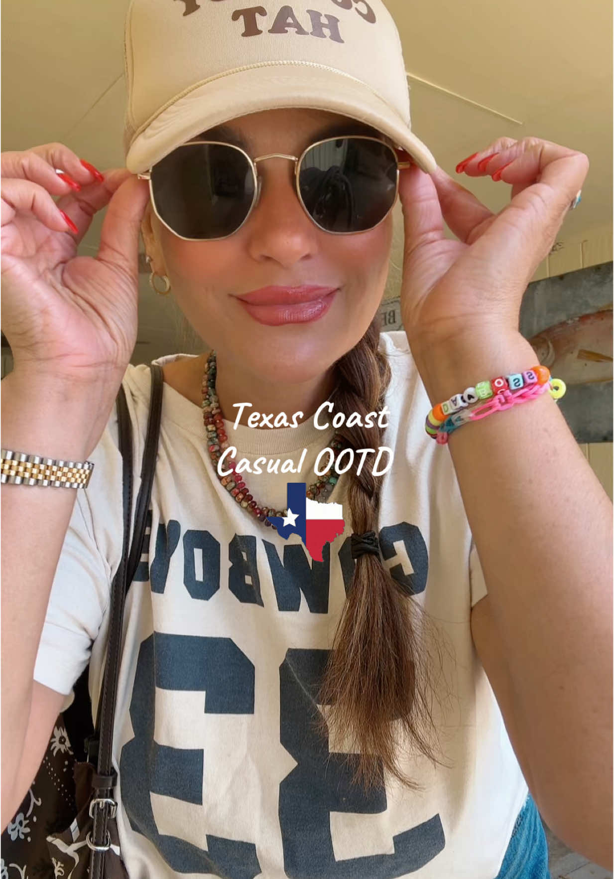 Texas Coast #OOTD headed to the Gulf of Mexico 💙#fypシ #fyp #over40 #casual #casualoutfits #coastalcowgirl #texas #texascheck #styleinspo #Summer #over40mom #inspo #whatiwore #westernfashion 