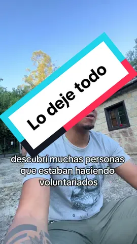 Este 2025 me ha llevado a mirar mi vida con otros ojos. En este video abro un espacio para hablar de lo que he vivido, las decisiones que he tomado, las que estoy tomando ahora y todo lo que ronda por mi mente en este momento. No es una guía, ni una respuesta definitiva, pero sí una reflexión sincera sobre lo que soy, lo que quiero y hacia dónde voy. Si te resuena, bienvenido a compartir este momento conmigo.#mochilero #VidaSimple #viajeros #PazInterior #mundo #parat 