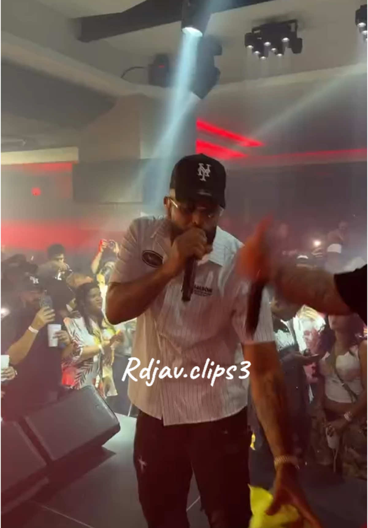 @RDjavi x @Eladio Carrión EN LEVELS SANTIAGO 🔥🔥 #rdjavi #domidios #eladiocarrion #fyp #santiago #estadosunidos🇺🇸 #mexico🇲🇽 #