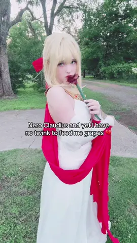 The three fate fans gonna love this‼️‼️ #nero #neroclaudius #nerocosplay #fate #fatestaynight #fateseries #neroclaudiuscosplay #fyp #cosplayer #cosplaygirl 