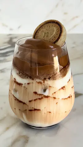 Iced Nutella Frappé #nutella🍫 #icedcoffeeathome #nutellacoffee #nutella ##coffeeaddict #coffeeathome #homecafe #summerdrink #coffeetok #chocolatesauce #chocolate #whippedcoffee #frappe #greekfrappe 