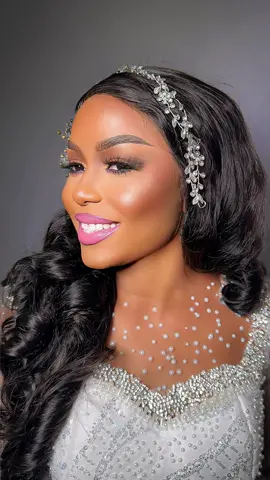 My beautiful bride looking like a bag of blessings on her wedding day 💍💒💄 looking so gorgeous 🌸😍 Your home is blessed💯💍thanks for choosing LOREM💕 We are taking makeup bookings for April✅ Mua @lorem_exquisite  #makeupartistinbournemouth #muainbournemouth #bournemouthmua #explore #beauty #makeupaddict #partygirl #pr #ukmua #makeuptips #bournemouth #contentcreator #muainbournemouth 