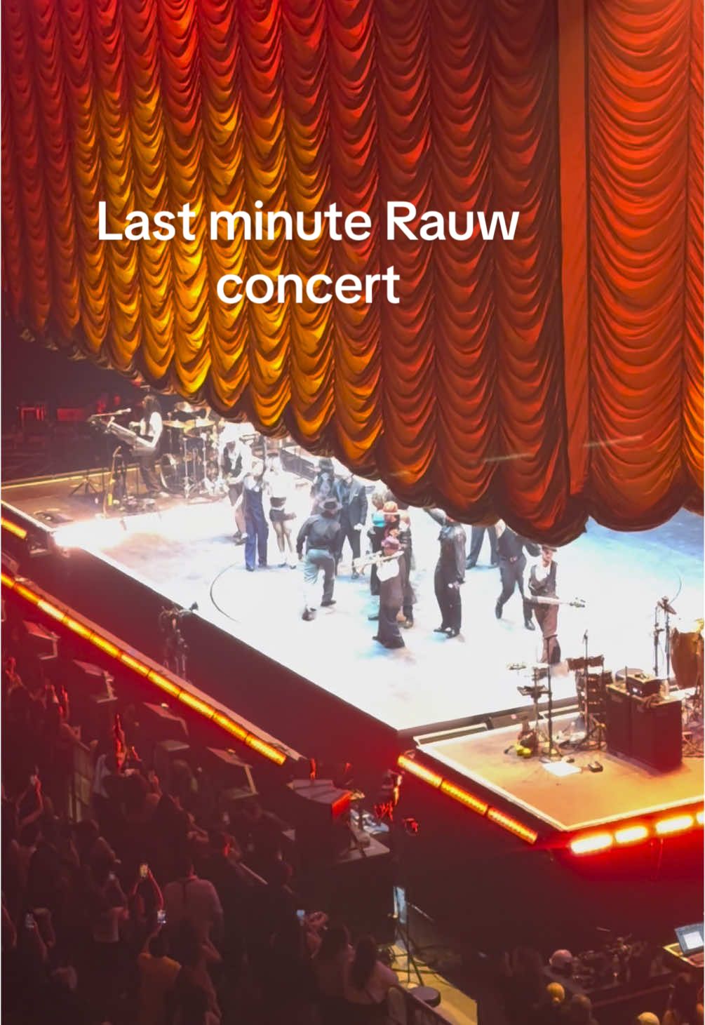 @rauwalejandro such an amazing performer 💖 #fyp #rauwalejandroworldtour #rauwalejandro #cosanuestratour #atlantageorgia #statefarmarena #latinos #suite #concerts #atl #atlanta #thingstodo #thingstodoinatlanta 