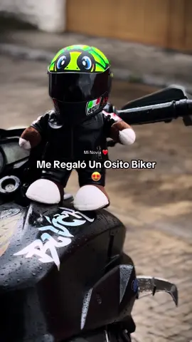 Me regaló un osito 😍 . . . . #Orizaba #frases #fyp #fyp≥ #fypage #pulsar200ns # #fyp-#bikerlife #bikergirl #tiktok #Viral #motos #CDMX #bikers #moto #funny #trending #duet #paratytiktok #motorcycle #bikeride #pulsar #locosporlasns #amor #locosporlasmotos #amoor  #bikelover #biker #bikerlife #black #soloparati #paratii  #viraltiktok #ns #zyxcba  #fypppppppppppppppppppp