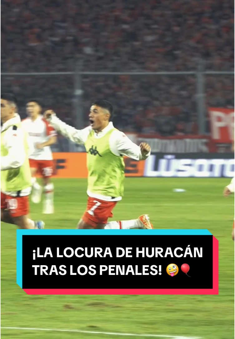 ¡ASÍ SE VIVIÓ DESDE EL CAMPO! 🤯 #Huracán eliminó a #Independiente y se metió en la final, luego de unos penales dramáticos 🔥⚽️ ▶️ Mirá nuestros partidos de 🇦🇷 #LigaProfesional en #DisneyPlus #TikTokDeportes #futbolargentino