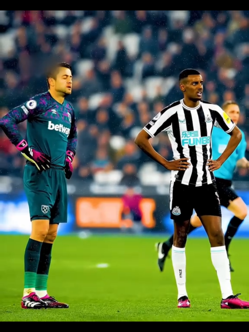 Synchronisation Moments in Football 