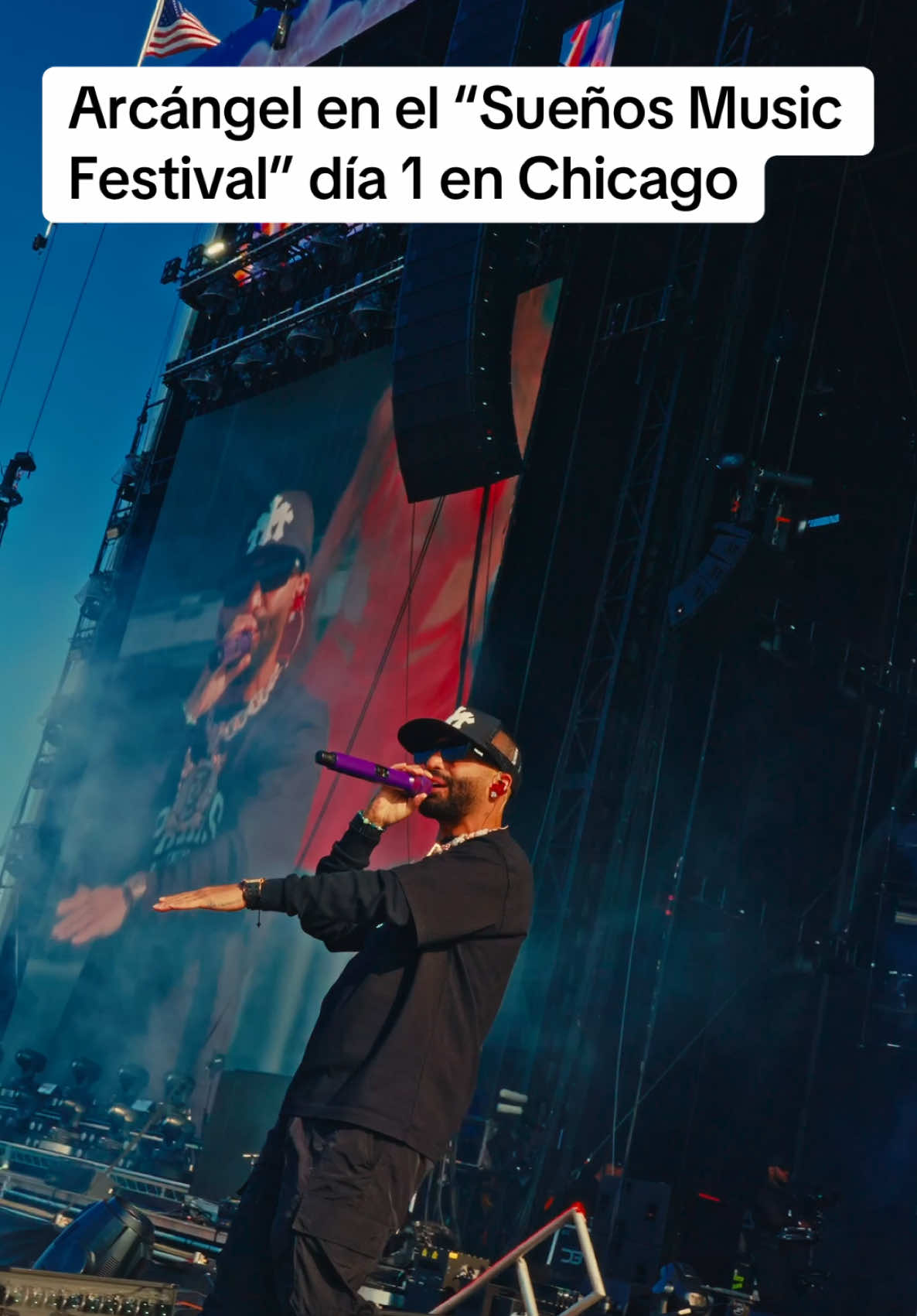 @Arcangel estuvo presente en la cuarta edición de @suenosfestival en Chicago, interpretando éxitos tras éxitos 🎡🎈🔥 Cc: @Sueños Chicago ✔️  #sueñosfestival #sueñosmusicfestival2025 #arcangellamaravilla #arcangel #envivo #chicagotiktok #reggaeton #musicaurbana #fypシ #foryoupage 